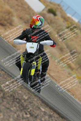 media/Nov-04-2023-2WTD (Sat) [[147bbb9217]]/B Group/1220pm (Outside Turn 2)/